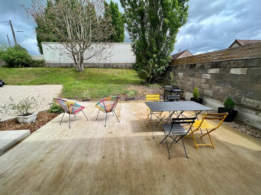 Logement De Plain-Pied Avec Jardin, Terrasse Gurgy Екстериор снимка